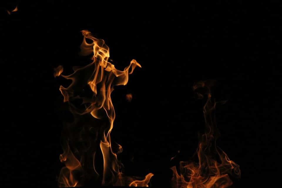 خلفيات سوداء Hd أعلى جودة صور سوداء بأشكال مختلفة رمسة عرب